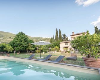Il Borgo delle Pampare - Campello Sul Clitunno - Piscina