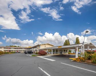 Rodeway Inn - Albany - Gebäude