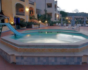 Residence Riva Azzurra - Arzachena - Pool