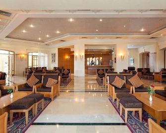 엘 모우라디 하맘 부르기바 - 아인드라함 - 로비