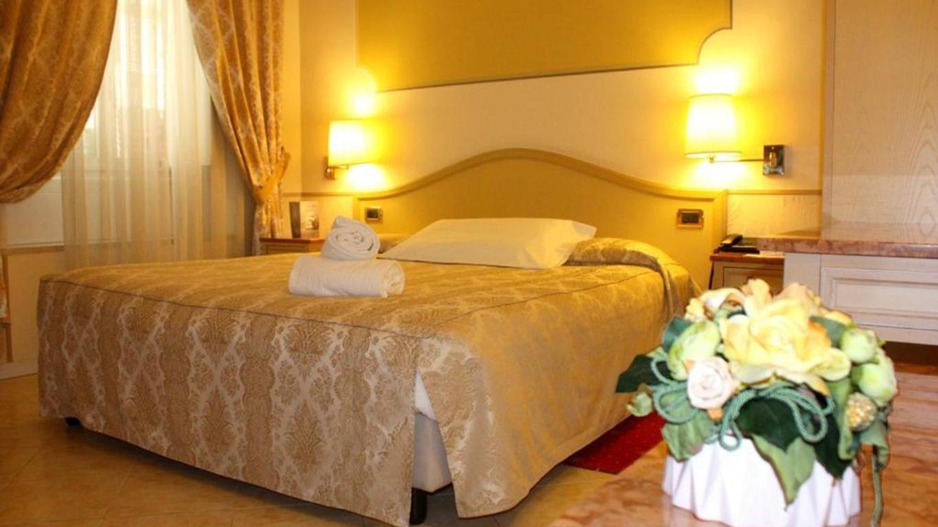 Ena Hotel