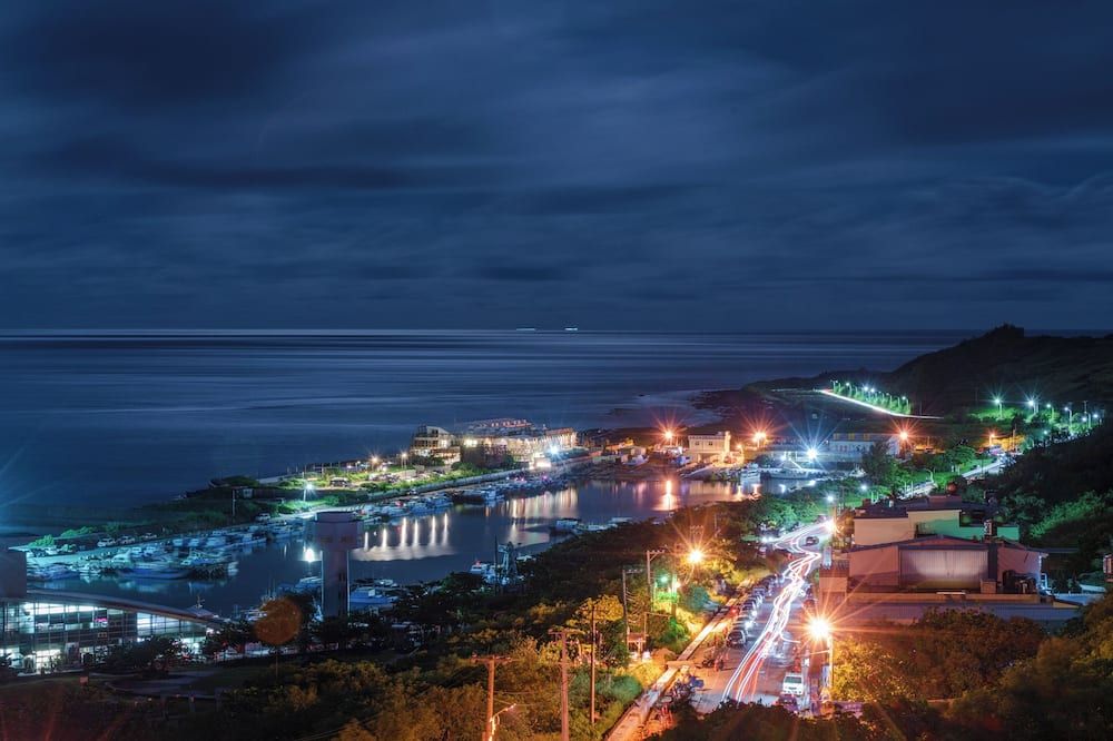 The Light - Hengchun Township - Outdoors view