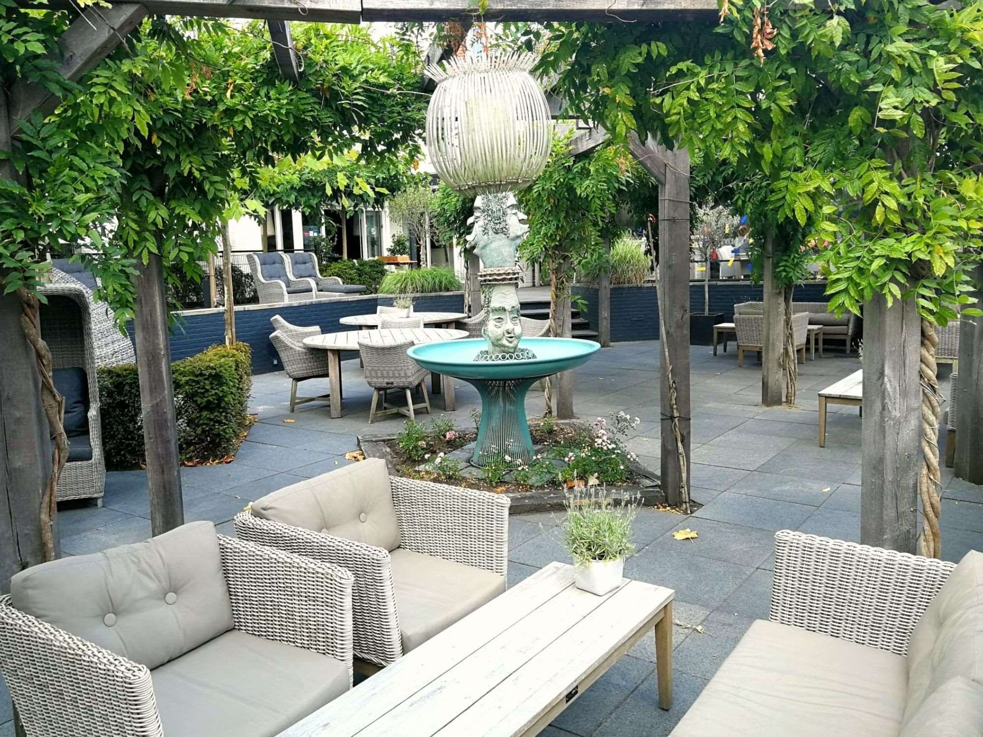 Amrâth Berghotel Amersfoort - Amersfoort - Innenhof