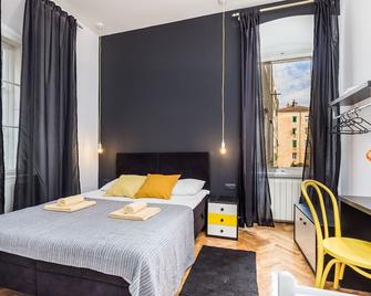 Hostel 1W - Rijeka - Schlafzimmer