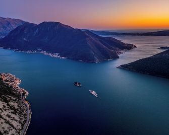 Conte Hotel & Restaurant - Kotor