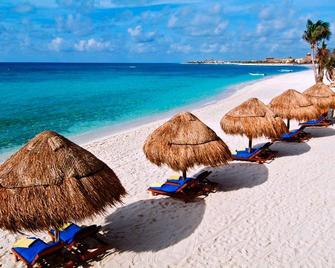 Sunscape Akumal Beach Resort & Spa - Akumal - Beach