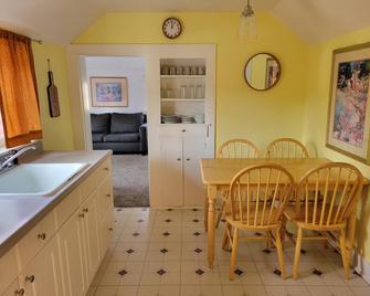 Stone Mountain Lodge - Lyons - Comedor