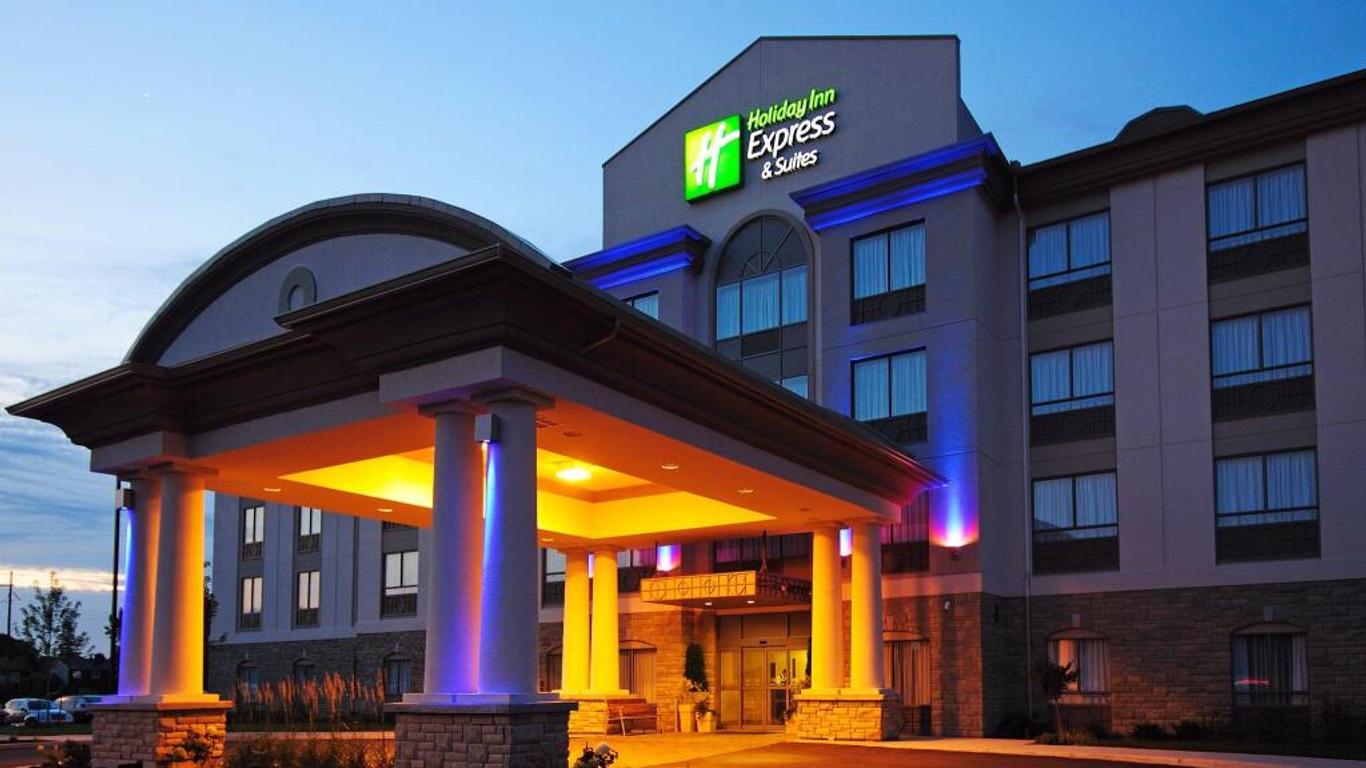 Holiday Inn Express Hotel & Suites Ottawa Airport, An IHG Hotel