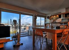 Large studio eiffel tower - Paris - Dining room