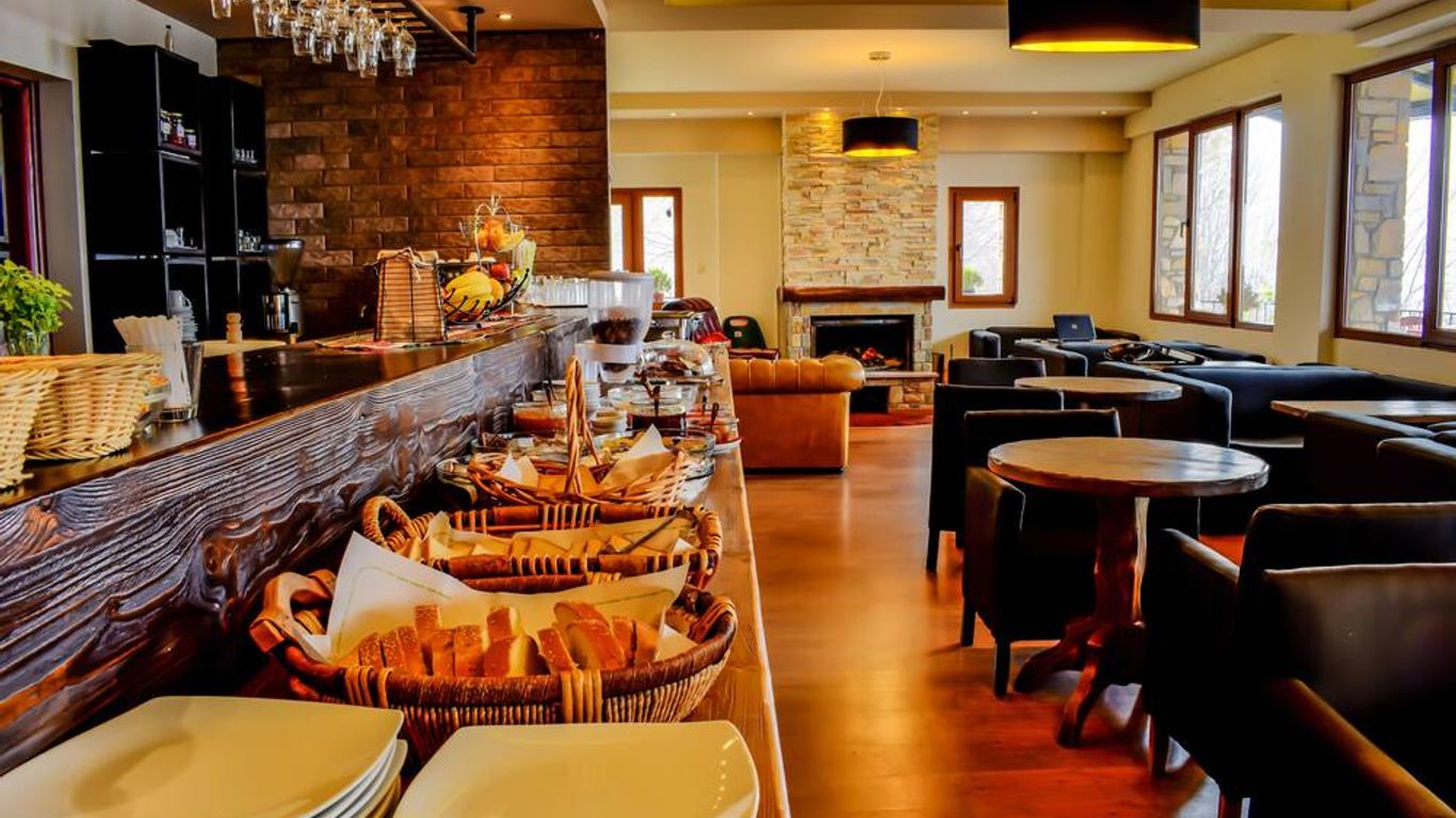 Tasia Mountain Hotel