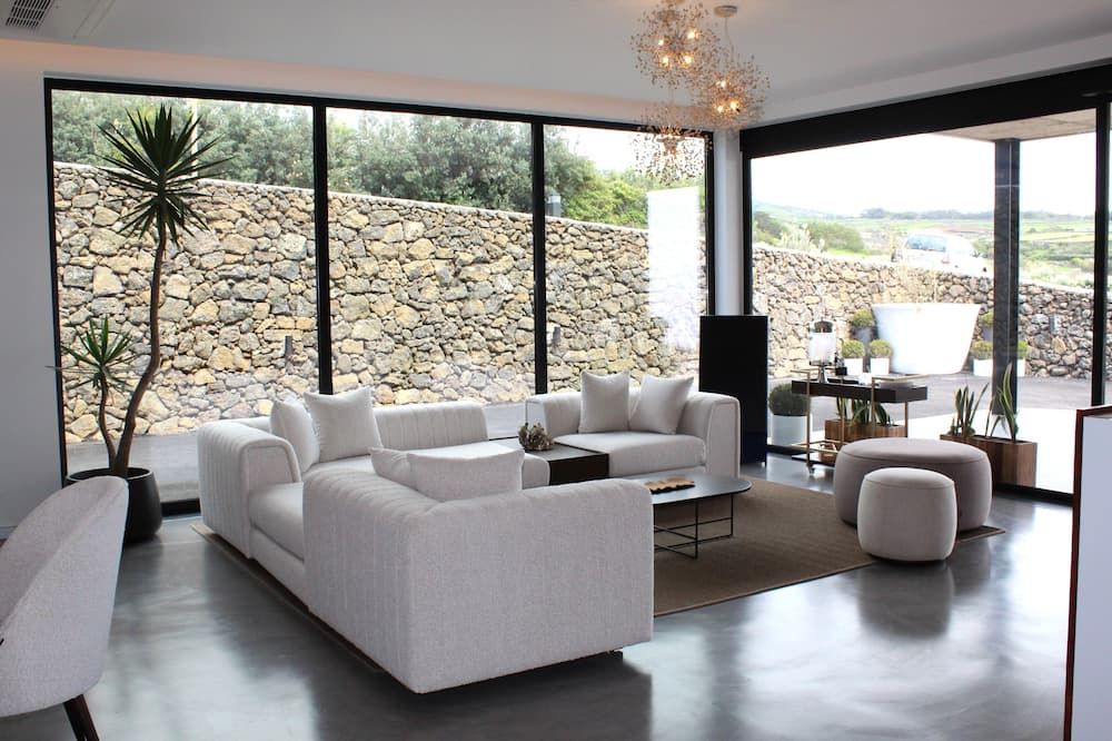 Xhale Azores - אנגרה דו ארואיזמו - טרקלין