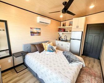 Teeny Teton Home with Panoramic View - Tetonia - Dormitor