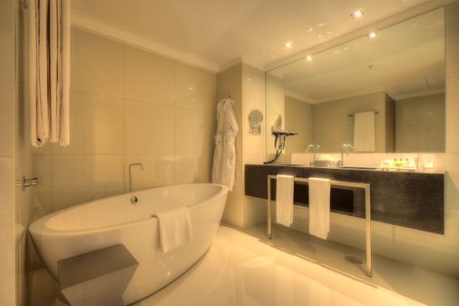 NH Collection Porto Batalha - Porto - Bad