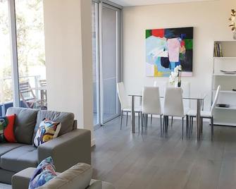 Modern Luxury! 2b2b Apt, Water View, Location For Work Or Relaxation. - Gosford