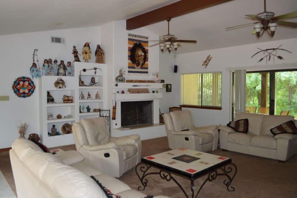 Southwest Home on San Antonio River - סן אנטוניו - סלון