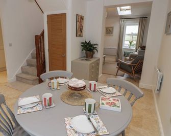 Plum Barn - Daventry - Jídelna