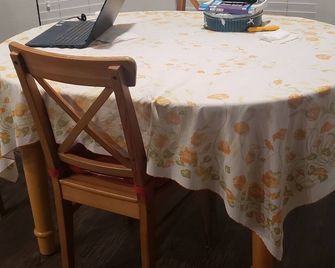 Heart of Sugar Land - Close to 59 and top Restaurants Easy drive to Downtown - Sugar Land - Dining room