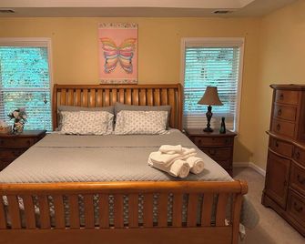 Enjoyable 4-bedroom house in Dallas. Great place for the family & friends - Dallas