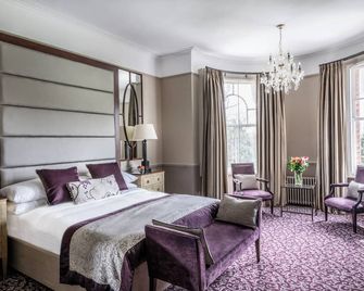 Woodlands Park Hotel - Cobham - Schlafzimmer