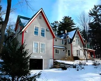 Red Elephant Inn Bed and Breakfast - North Conway - Κτίριο