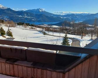Beautiful 83 M2 apartment overlooking Lake Serre-Ponçon - Chorges - Balcony