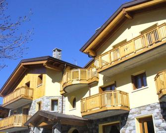 Residence Hotel Raggio Di Luce - Ponte di Legno - Gebäude