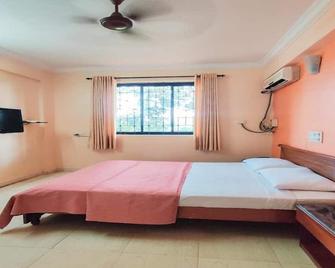 Hotel Siesta De Goa - Margao - Ložnice