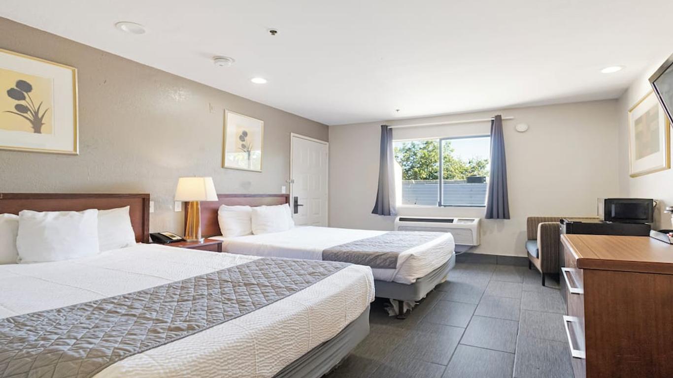 Budget Inn and Suites