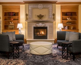 Embassy Suites by Hilton Portland Downtown - Portland - Lounge
