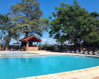 卡塔拉塔斯村莊酒店 - 伊瓜素 - 伊瓜蘇 - 游泳池