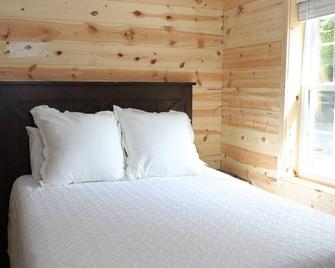 Sasquatch Cabin - Candler - Kamar Tidur