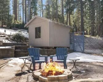 Graeagle Tranquility: Spacious Remodeled 3 Bed, 2 Bath Home, pet friendly. - Graeagle - Patio