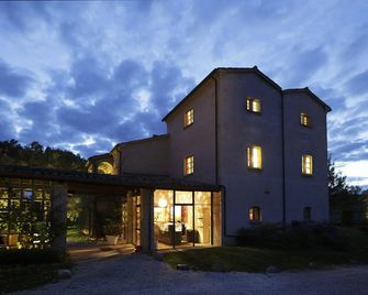 Urbino Resort - Tenuta Santi Giacomo E Filippo - Urbino - Edificio