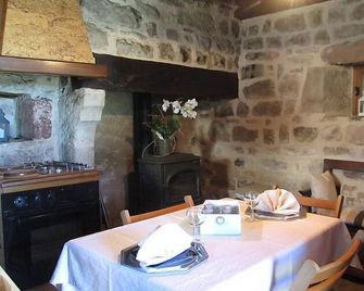 Le Pigeonnier by Interhome - Saint-Céré - Dining room