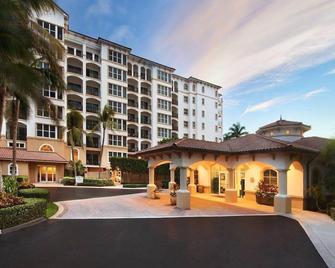 Ocean Pointe Studio- Three Incredible pools at this stunning resort - Palm Beach Shores - Bâtiment