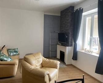 Ideal cocooning n'est for family - Uzer - Sala de estar