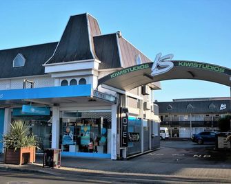 Kiwi Studios Motel - Palmerston North - Building