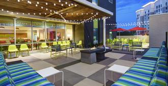 Home2 Suites by Hilton Atlanta Airport North - Atlanta - Building