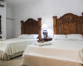 Hotel Palacio Canton - Valladolid - Bedroom