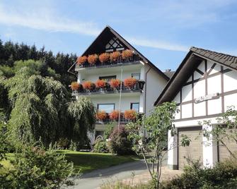 Haus Volkesbach - Liesen - Edificio