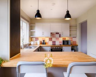 Banchory House - Sja Stays - 2 Bed House - Banchory - Küche