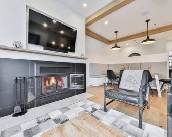 تريمبلانت-ليس-إيوكس - تريمبلانت صانستار - مونت ترمبلانت - غرفة معيشة