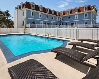 Wildwood Inn, a Travelodge by Wyndham - Wildwood - Pool
