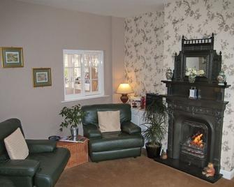 The Coach House - Derby - Living room