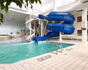 Viscount Gort Hotel - וויניפג - בריכה