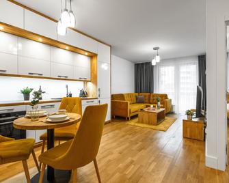 Emihouse Cityvibe Apartments - Rzeszow - Dining room