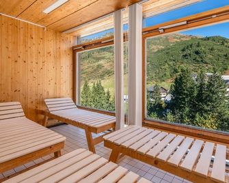 Apartment no. 7, 2 bedrooms, shower, WC - 1-2 nights - 'Holzboxen' Planneralm - Planneralm - Balcón