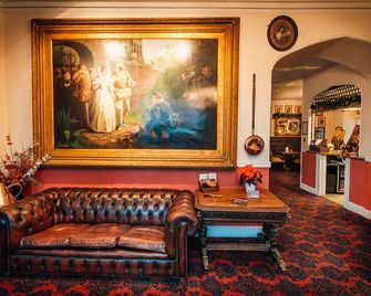 The Bedford Hotel - Tavistock - Area lounge