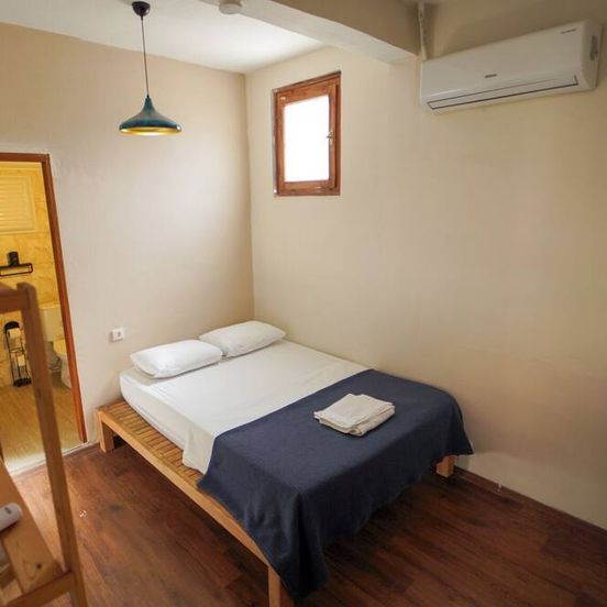 Pin Traveler House image 1