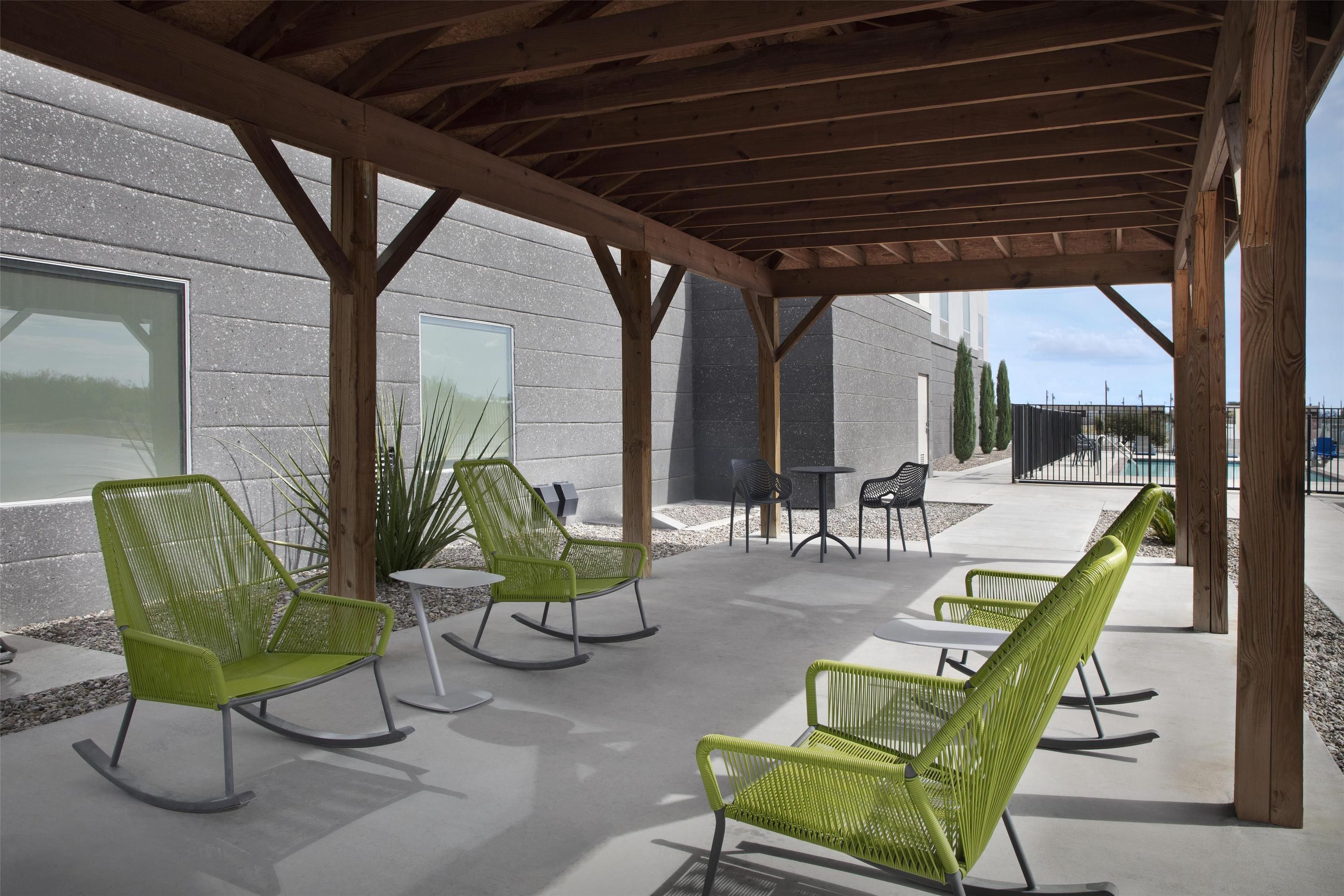 Hampton Inn Monahans - Monahans - Patio